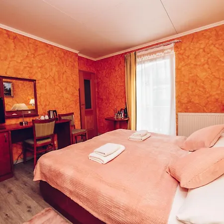 מלון Schlosshotel Mariánské Lázně