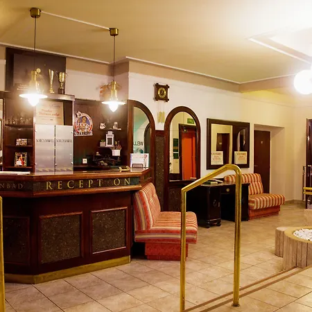 Schlosshotel Hotel 3*