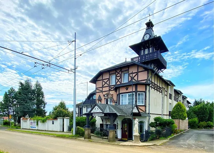 Schlosshotel 3*