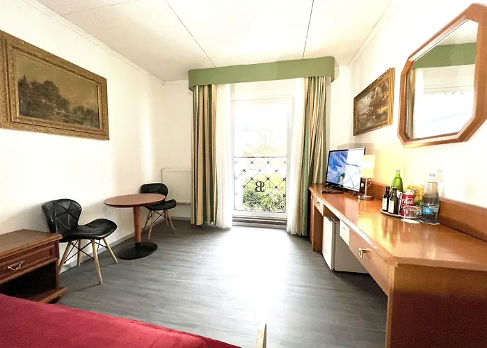 Schlosshotel 3*