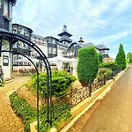 Schlosshotel 마리안스케 라즈네