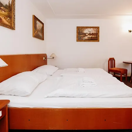 Hotel Schlosshotel 3*