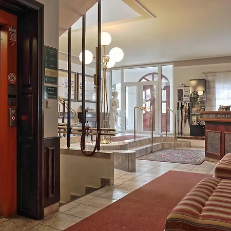 Hotell Schlosshotel 3*