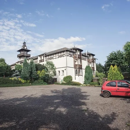 Schlosshotel Hotel 3*