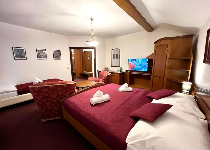Schlosshotel Hotel Mariańskie Łaźnie