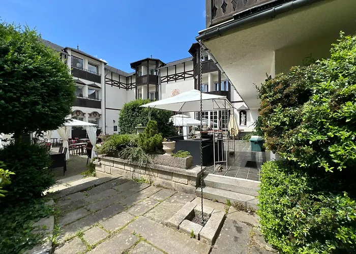 Schlosshotel 3*